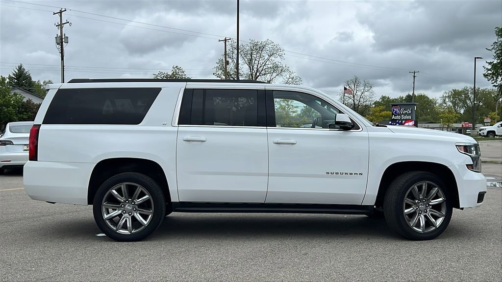 Used 2020 Chevrolet Suburban LT image 4