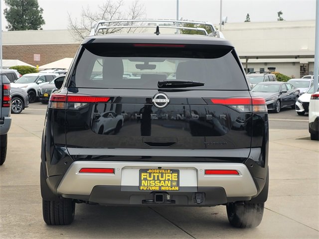 New 2025 Nissan Pathfinder Platinum image 6