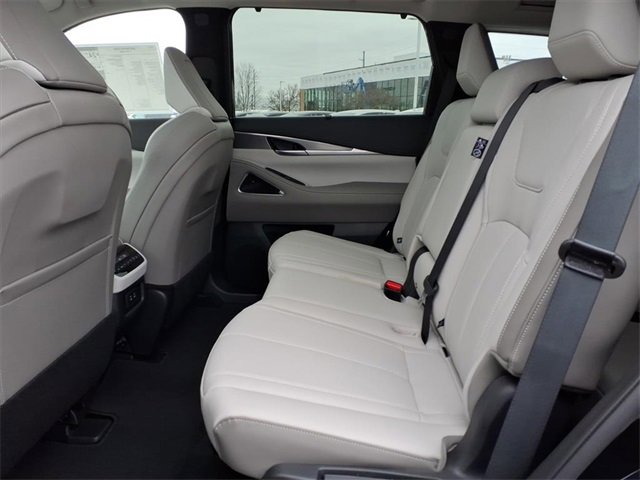 New 2026 INFINITI QX60 Luxe w/ Cargo Package image 8