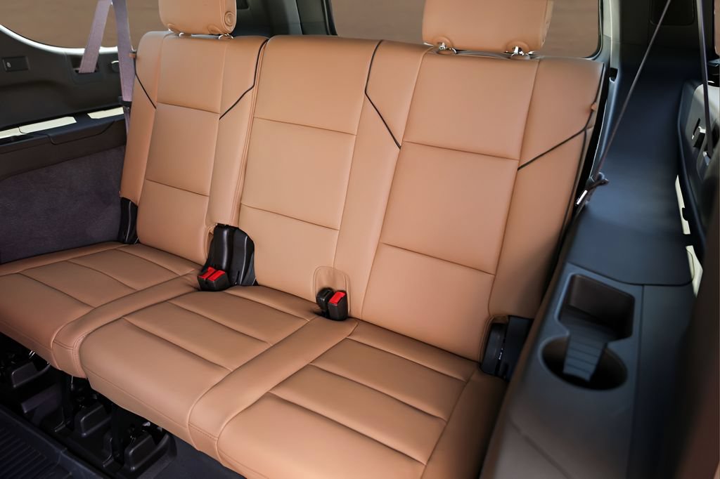 Certified 2025 Cadillac Escalade ESV Premium Luxury w/ Touring Package AWD/4WD image 25