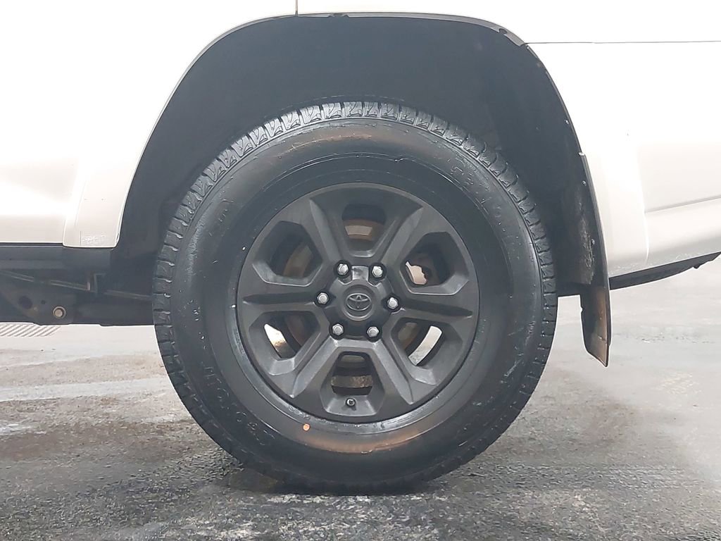Used 2021 Toyota 4Runner SR5 Premium image 35