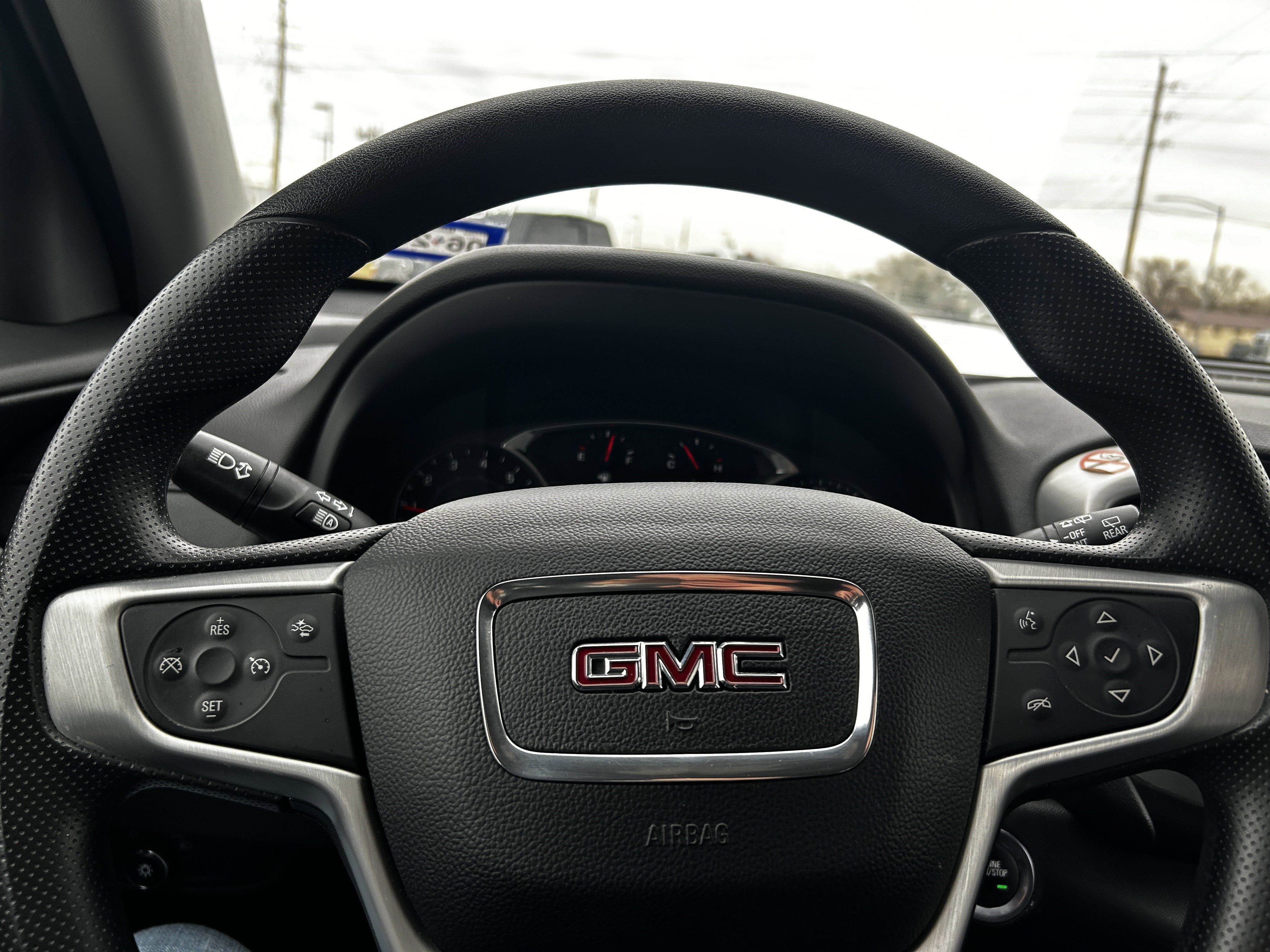 Used 2024 GMC Terrain SLE image 18