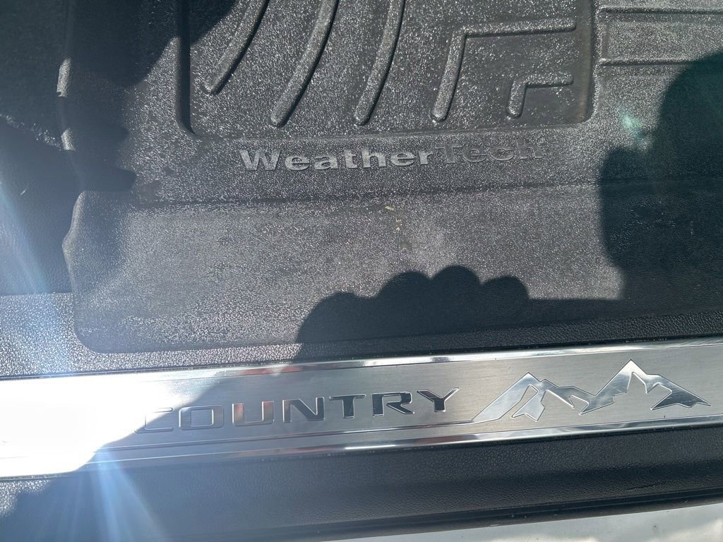 Used 2025 Chevrolet Tahoe High Country w/ Sun And Tow Package AWD/4WD image 36