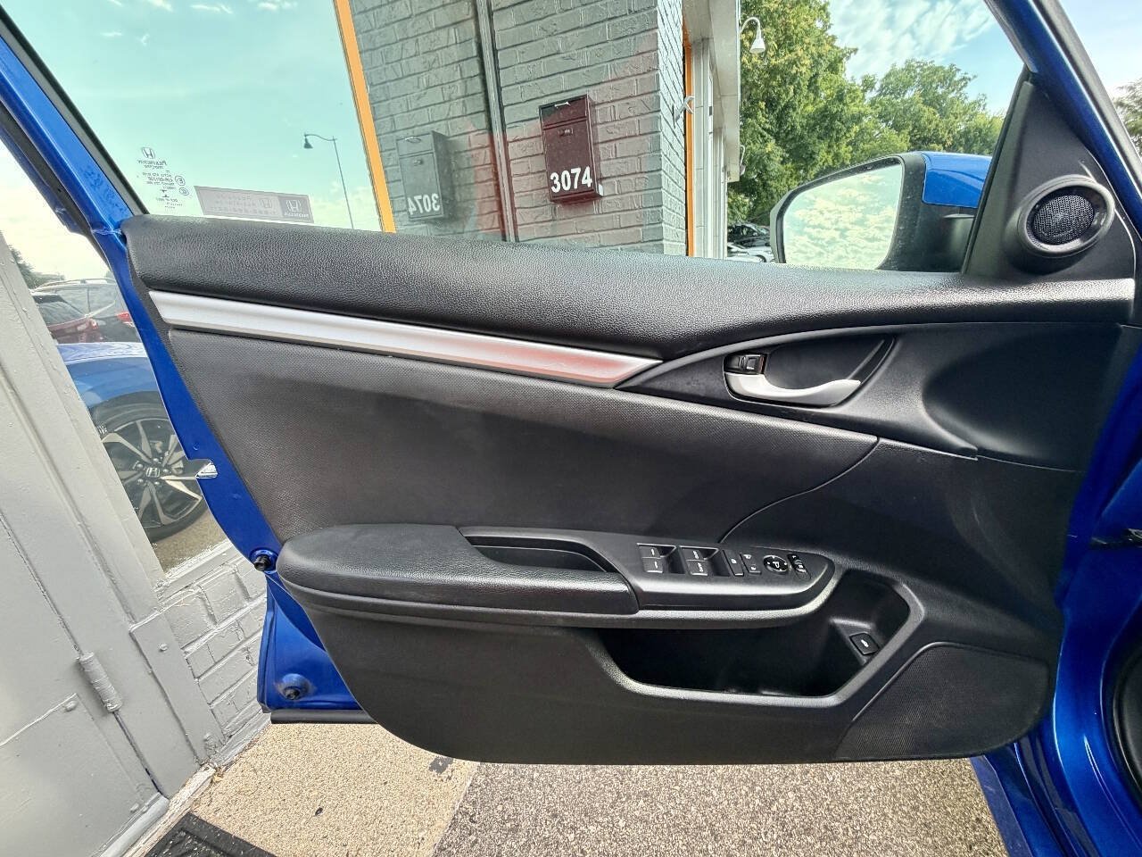 Used 2019 Honda Civic Sport image 27