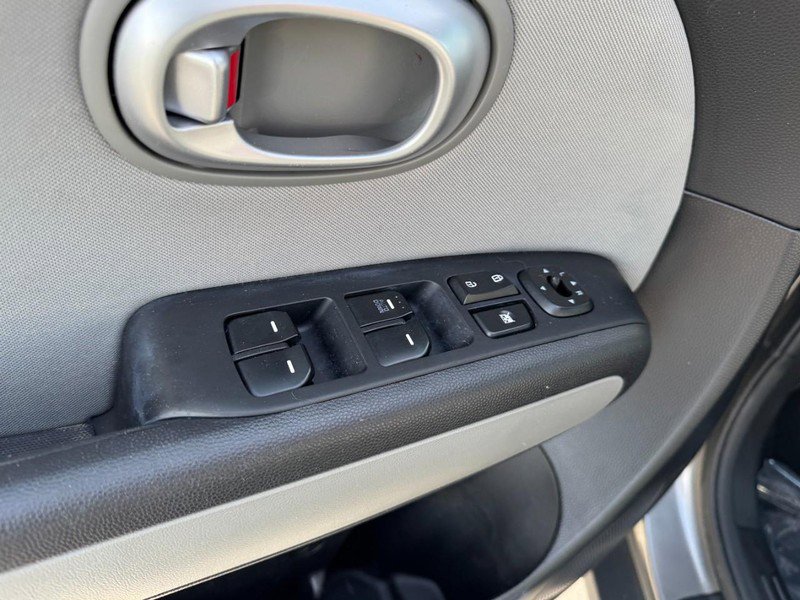Used 2016 Kia Soul image 15