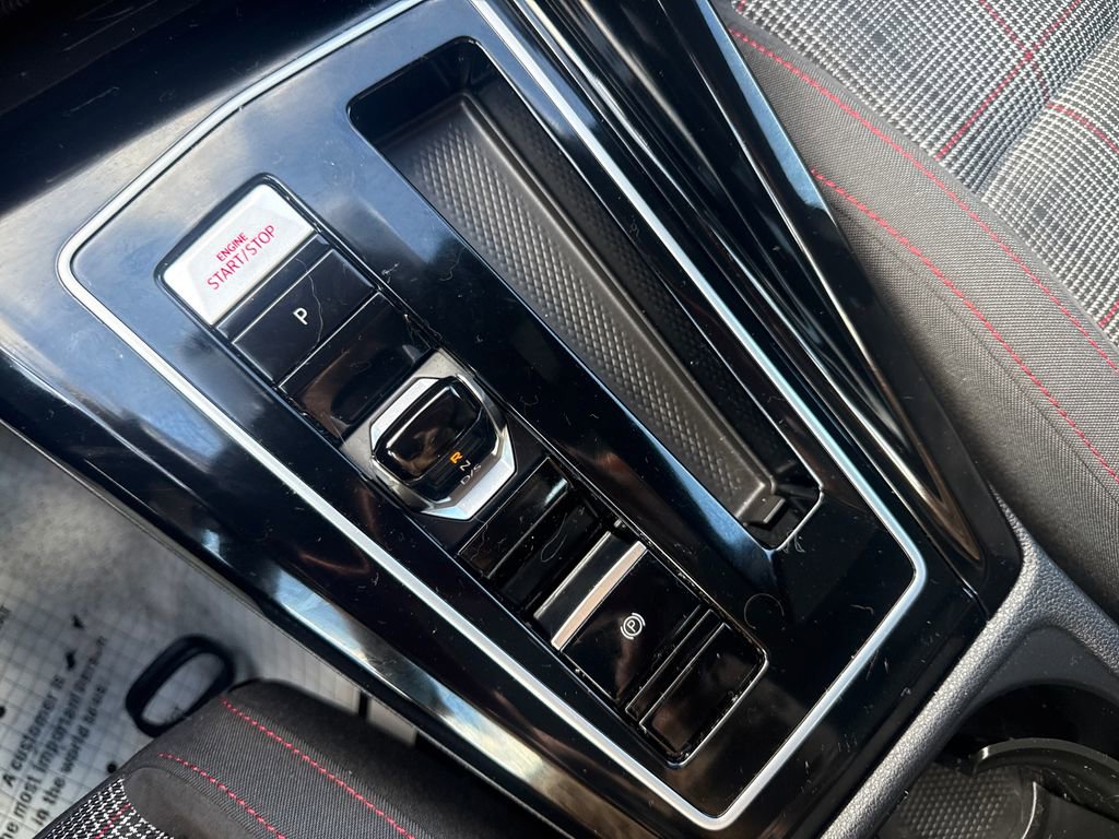 Used 2024 Volkswagen GTI SE FWD image 36
