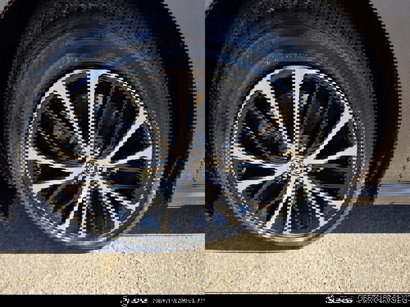 Used 2019 Toyota Camry SE image 10