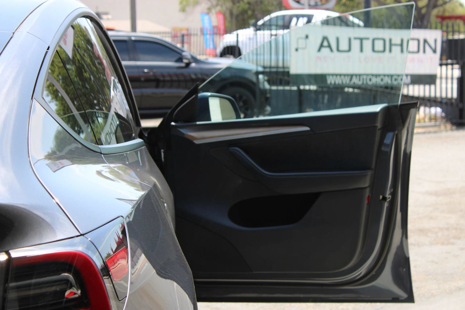 Used 2023 Tesla Model Y Long Range AWD/4WD image 6