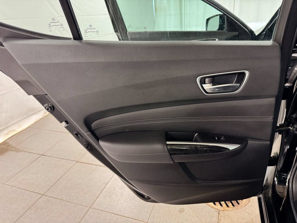 Used 2019 Acura TLX V6 SH-AWD image 16