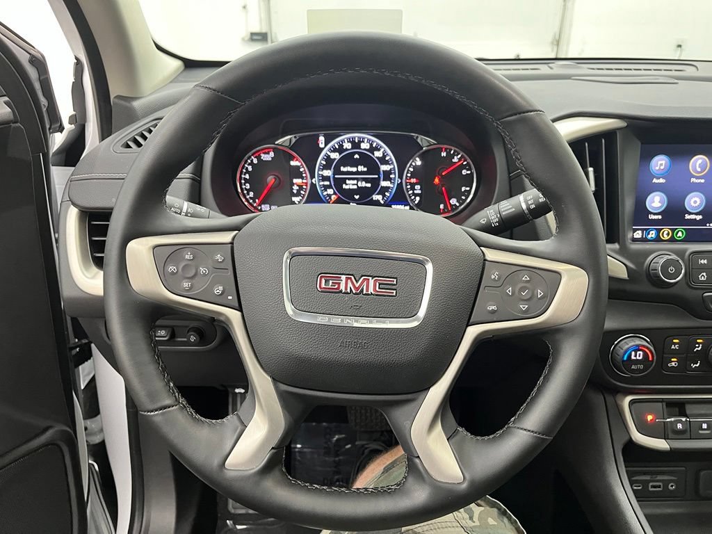 Used 2024 GMC Terrain Denali w/ Denali Premium Package AWD/4WD image 23