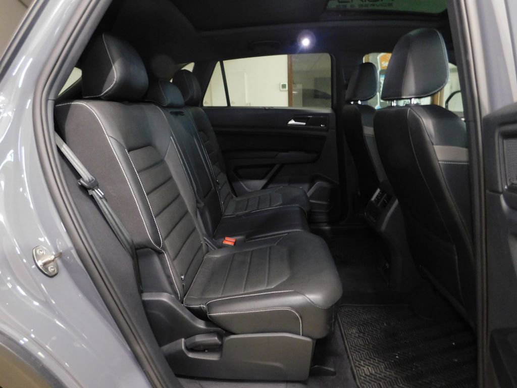 Used 2020 Volkswagen Atlas Cross Sport SEL Premium R-Line image 65