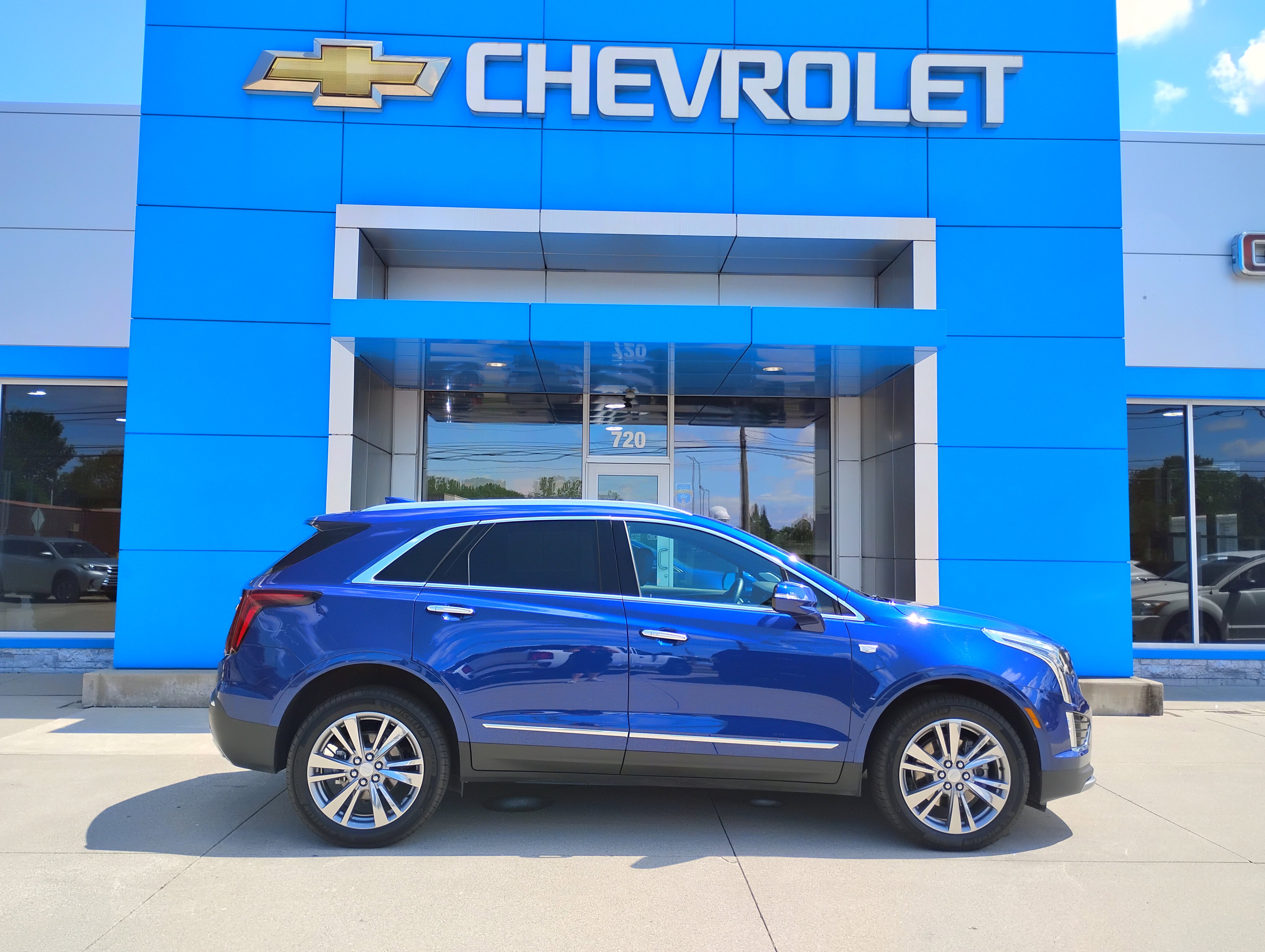 Used 2025 Cadillac XT5 Premium Luxury image 49