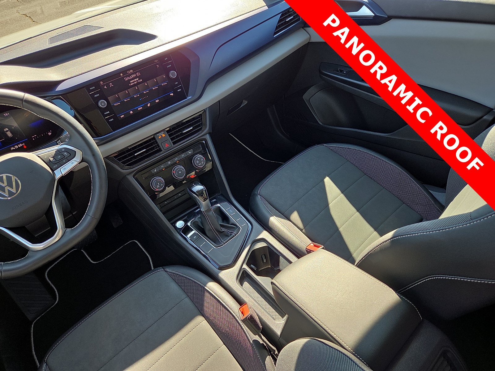 Used 2023 Volkswagen Taos SE w/ Panoramic Sunroof Package FWD image 12