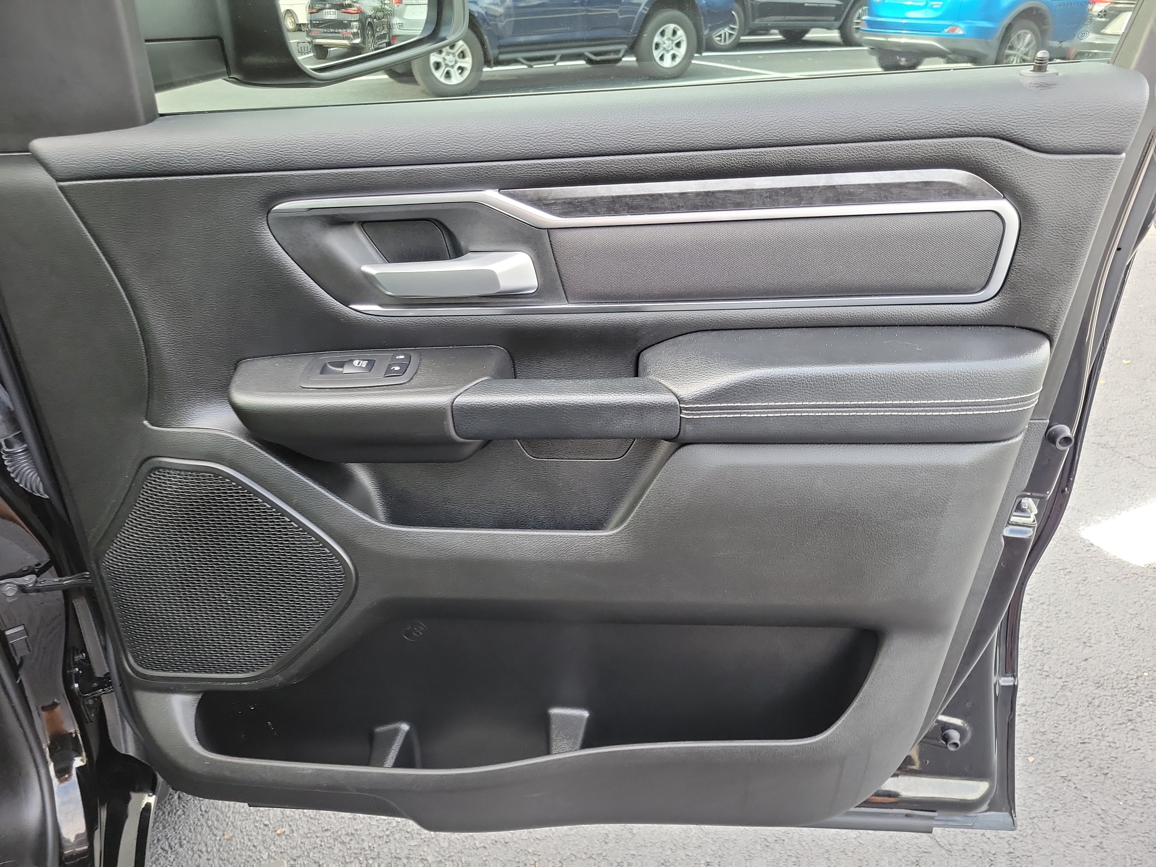 Used 2024 RAM 1500 Big Horn AWD/4WD image 34