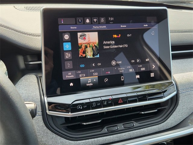 Used 2024 Jeep Compass Latitude image 25