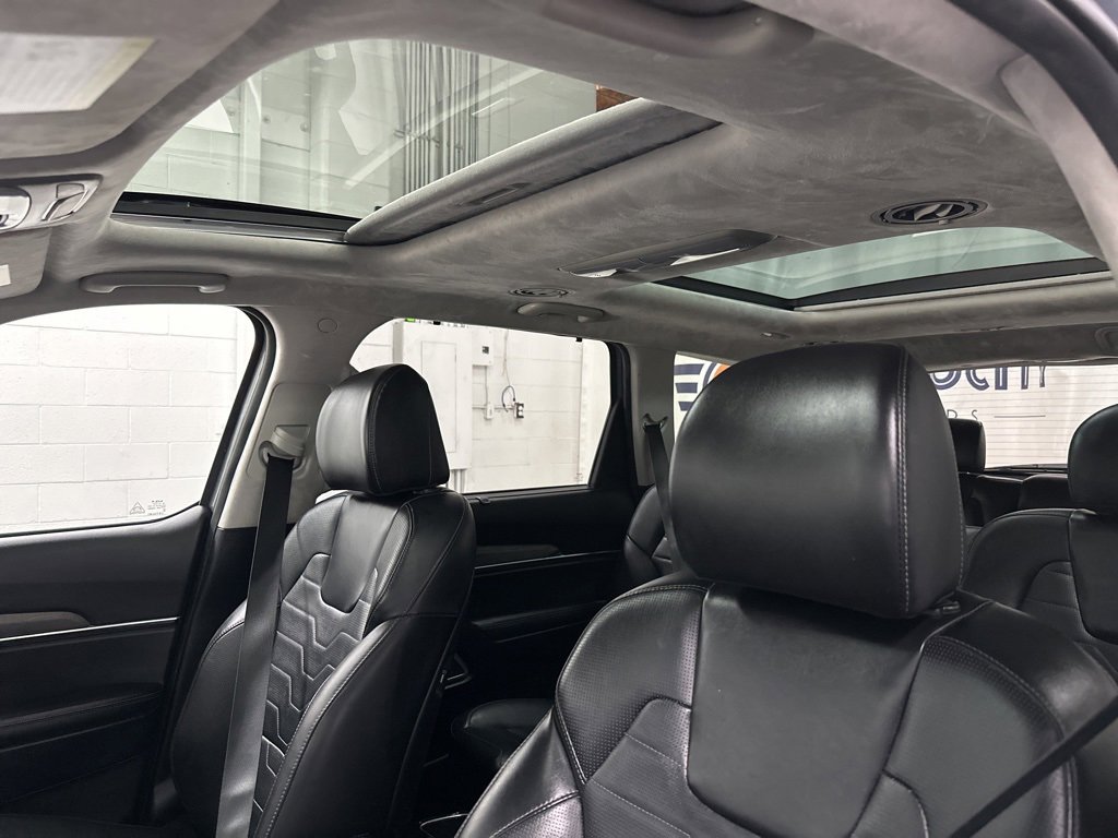 Used 2022 Kia Telluride SX w/ SX Prestige Package image 34