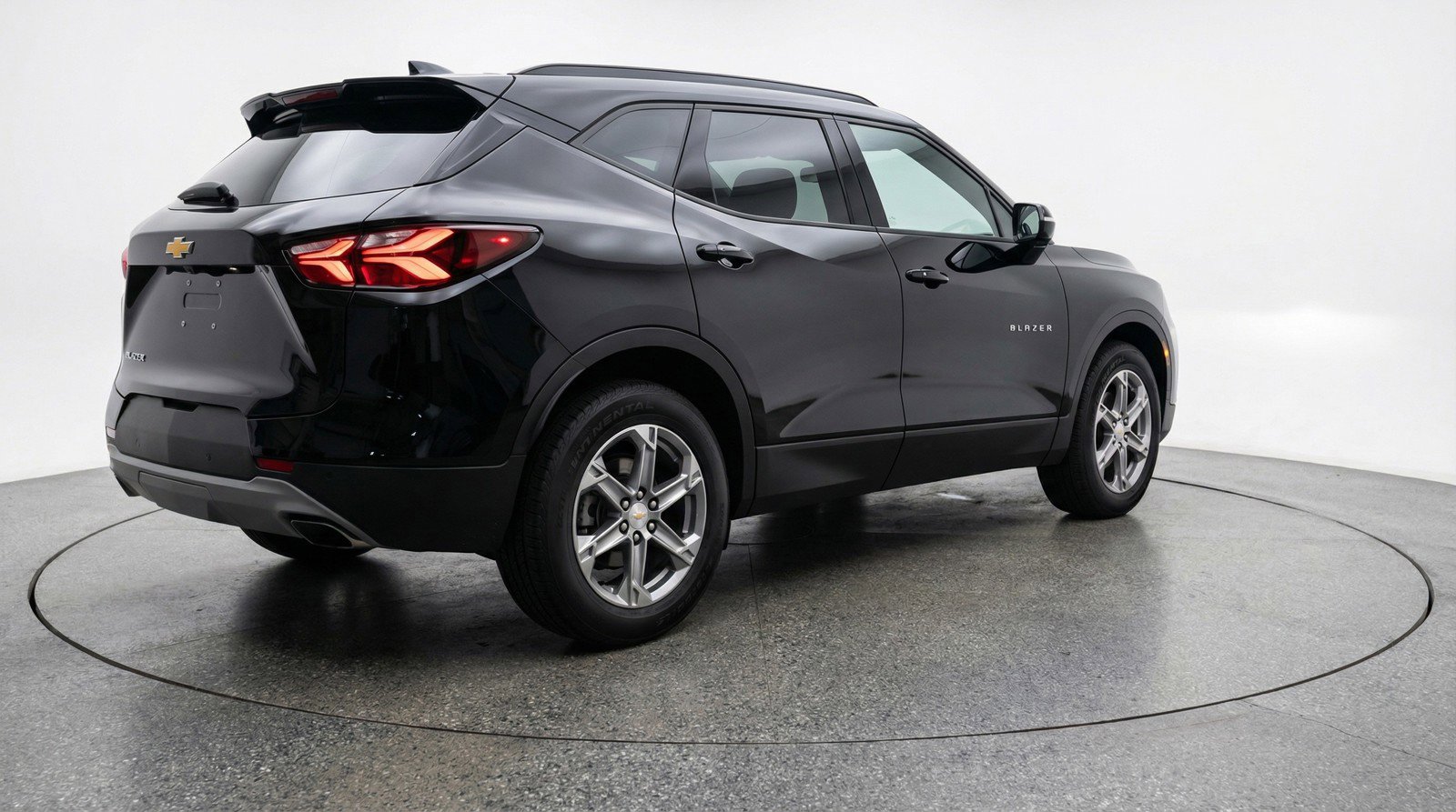 Used 2025 Chevrolet Blazer LT image 9