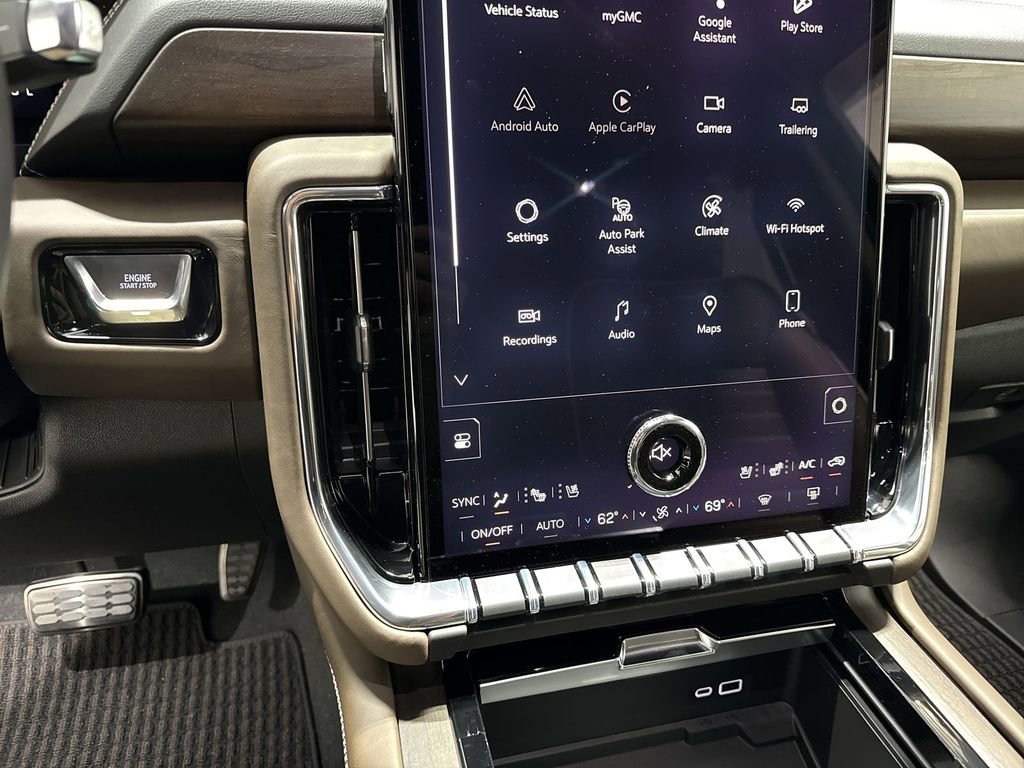 New 2026 GMC Yukon XL Denali Ultimate AWD/4WD image 17