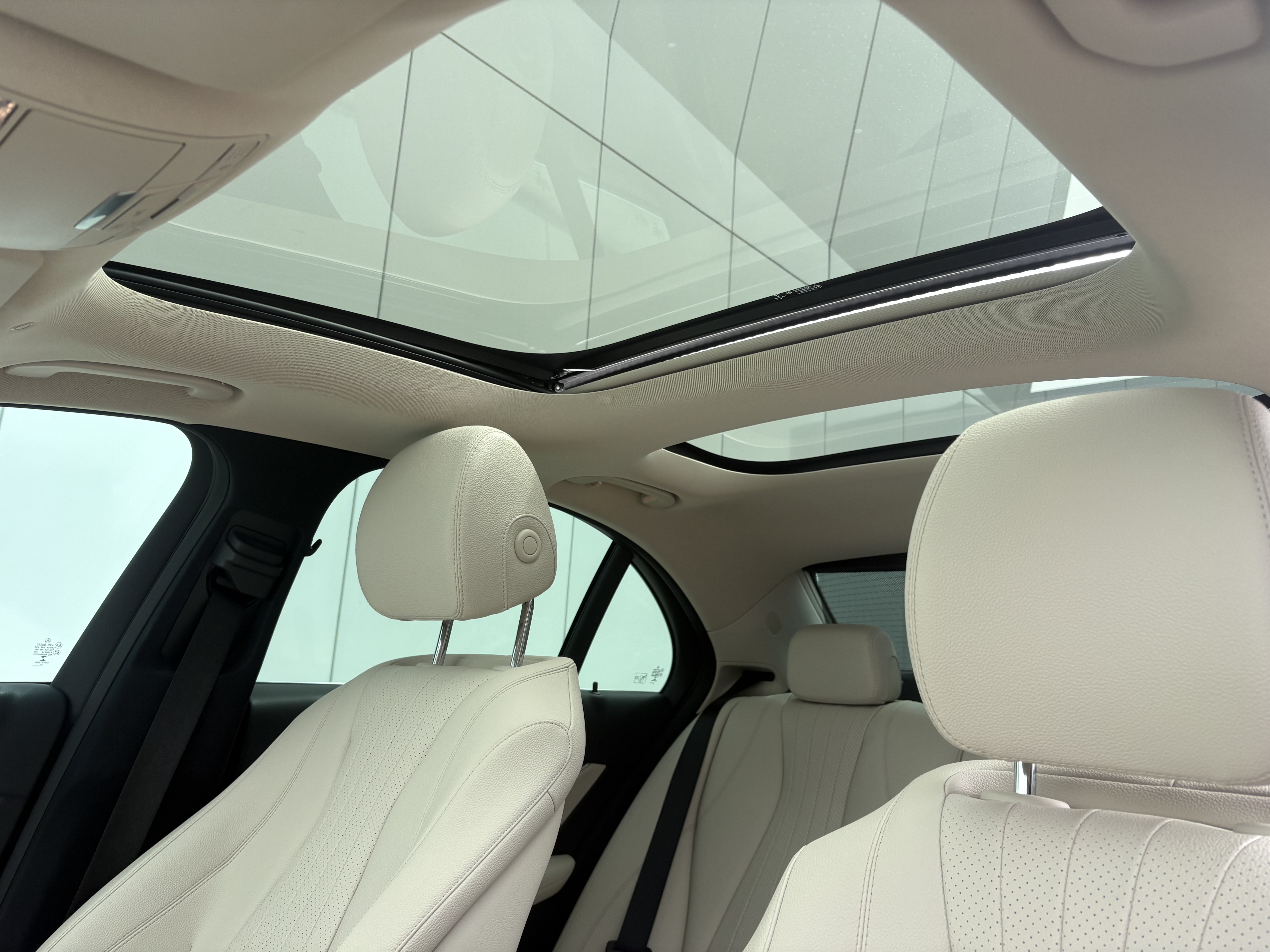 Used 2021 Mercedes-Benz E 350 Sedan image 13
