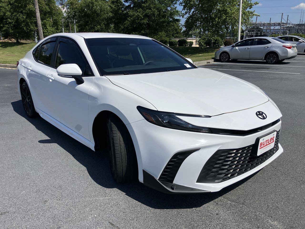 Certified 2025 Toyota Camry SE FWD image 7