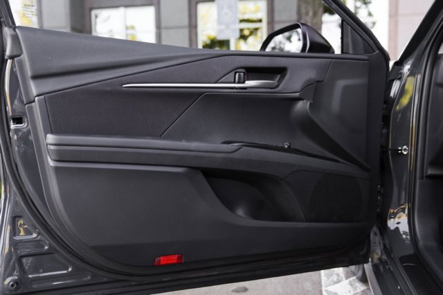 Used 2025 Toyota Camry LE w/ Convenience Package FWD image 39