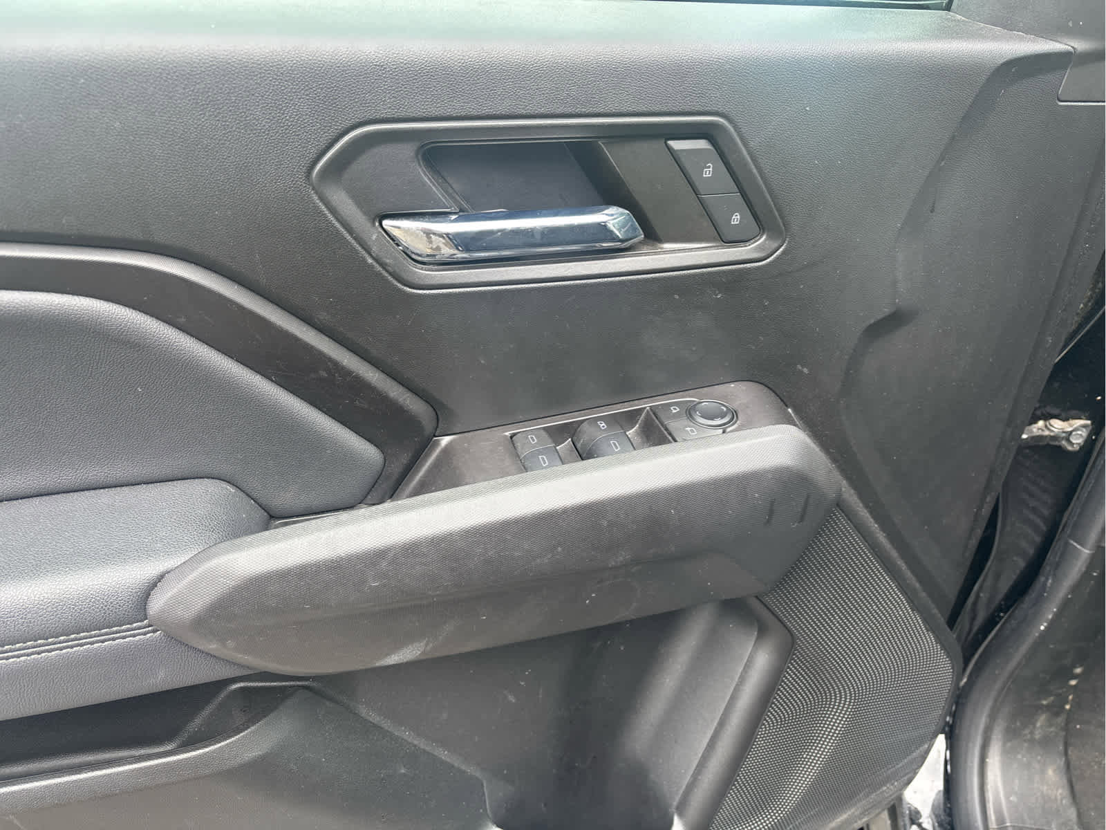 Used 2024 Chevrolet Colorado LT w/ LT Convenience Package image 6