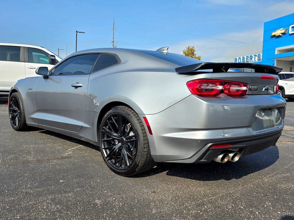 Used 2023 Chevrolet Camaro LT RWD image 4