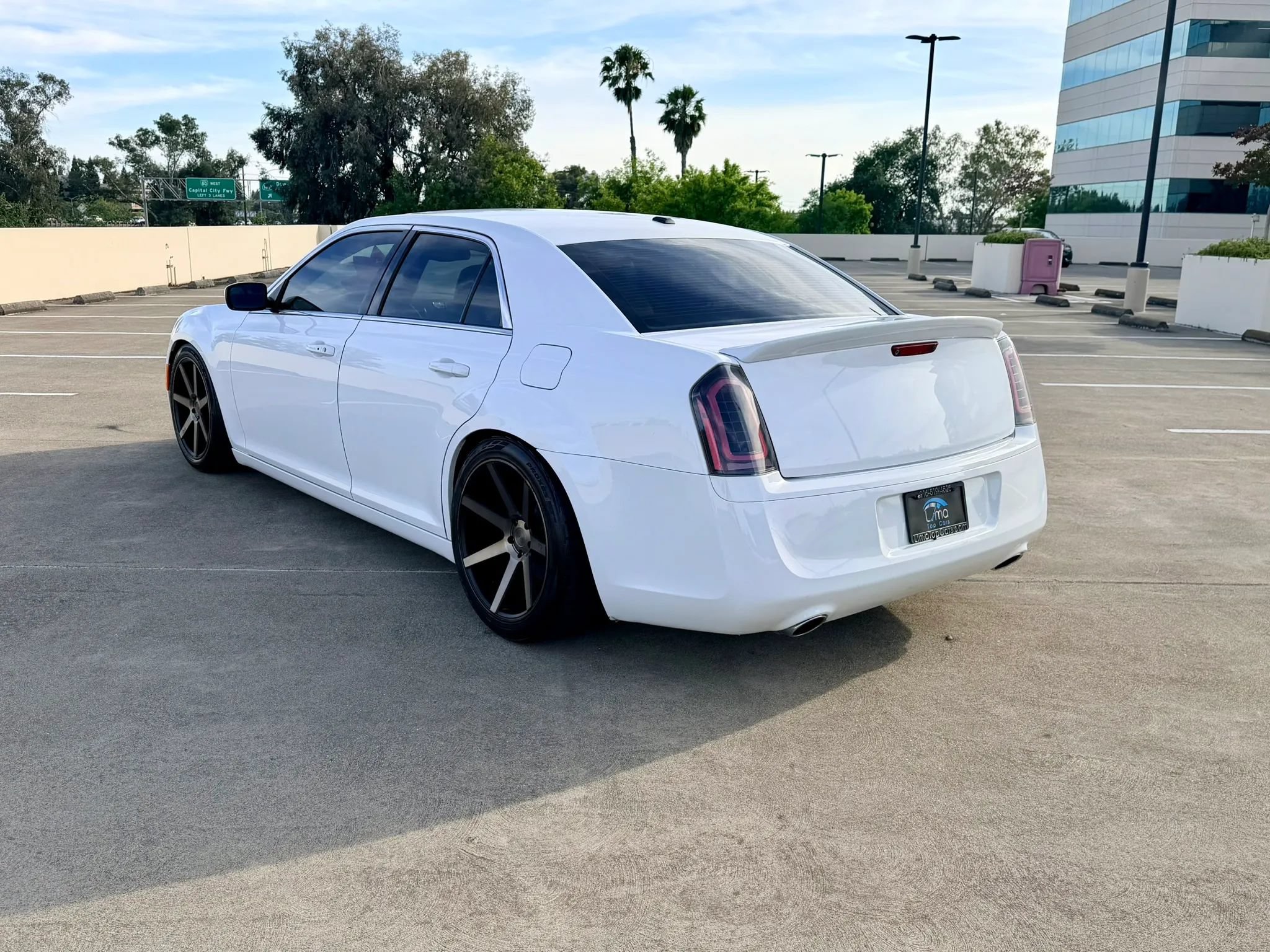 Used 2013 Chrysler 300 S RWD image 17