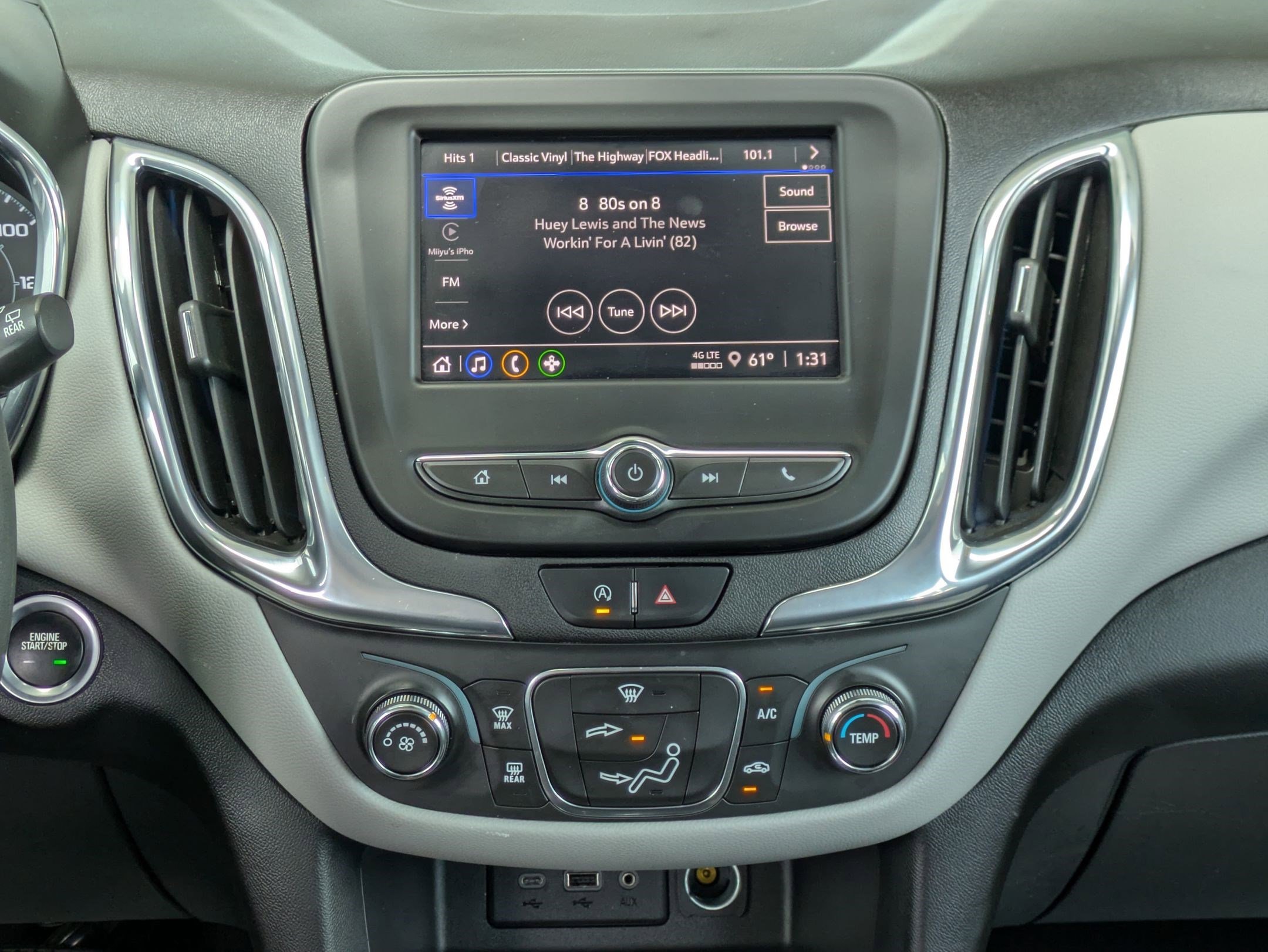 Used 2023 Chevrolet Equinox LS image 18