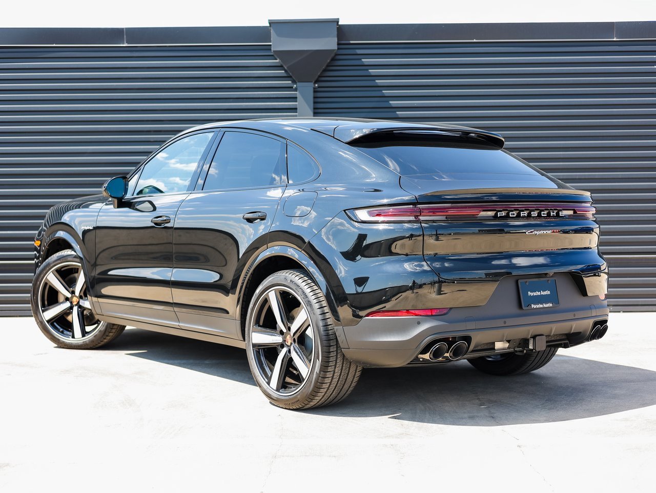 New 2026 Porsche Cayenne E-Hybrid Coupe image 3