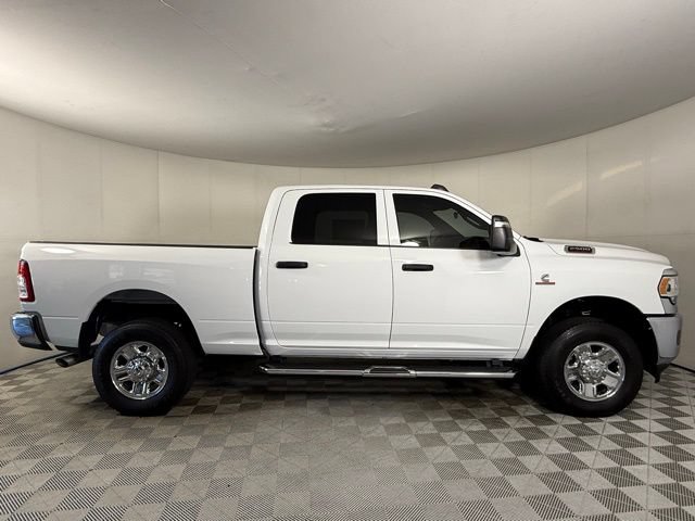 Used 2024 RAM 2500 Tradesman w/ Chrome Appearance Group AWD/4WD image 9