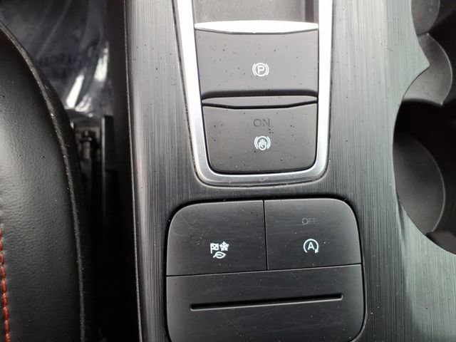 Used 2025 Ford Escape ST-Line AWD/4WD image 10