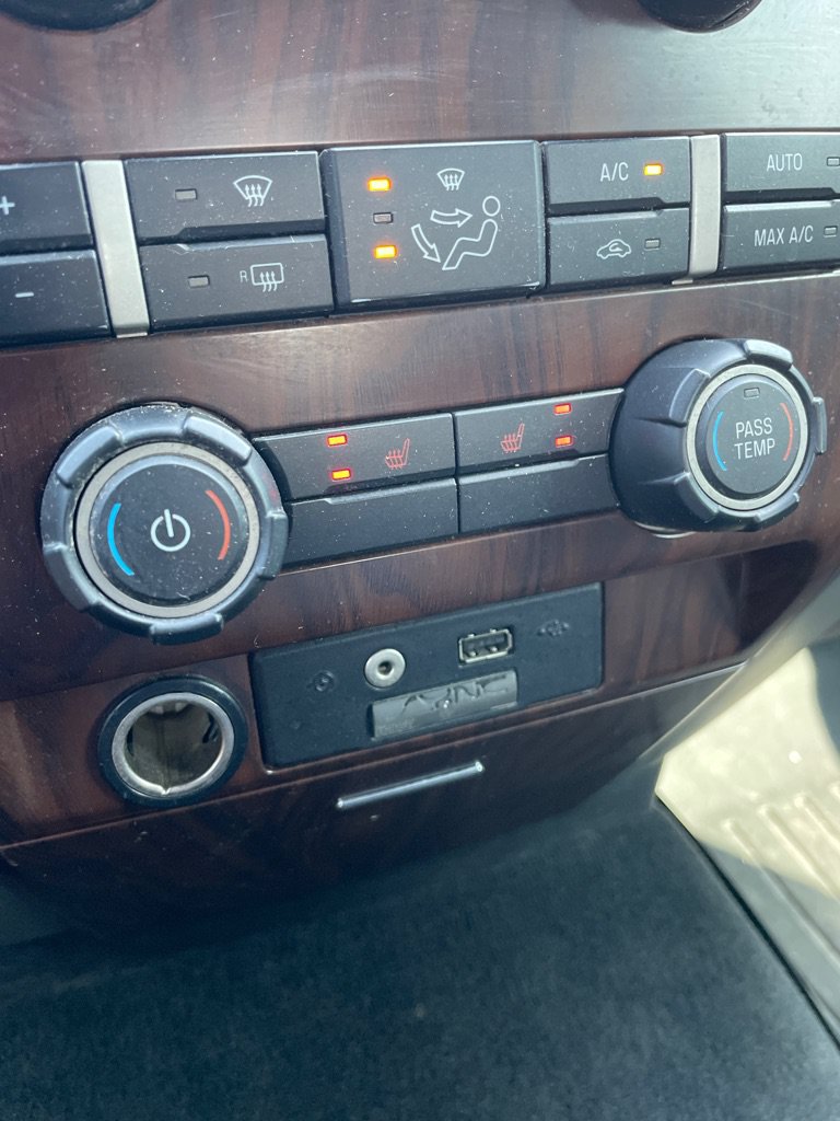 Used 2012 Ford F150 Lariat AWD/4WD image 15