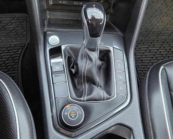 Certified 2022 Volkswagen Tiguan SEL R-Line AWD/4WD image 13