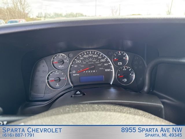 Used 2024 Chevrolet Express 2500 w/ Driver Convenience Package image 16
