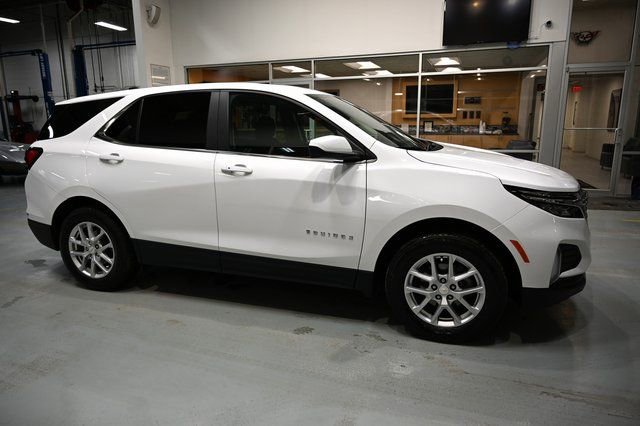 Used 2023 Chevrolet Equinox LT image 4