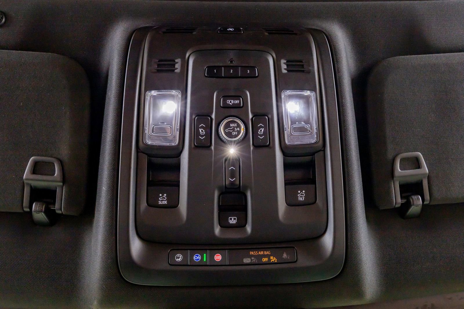 Used 2024 GMC Yukon Denali Ultimate AWD/4WD image 29