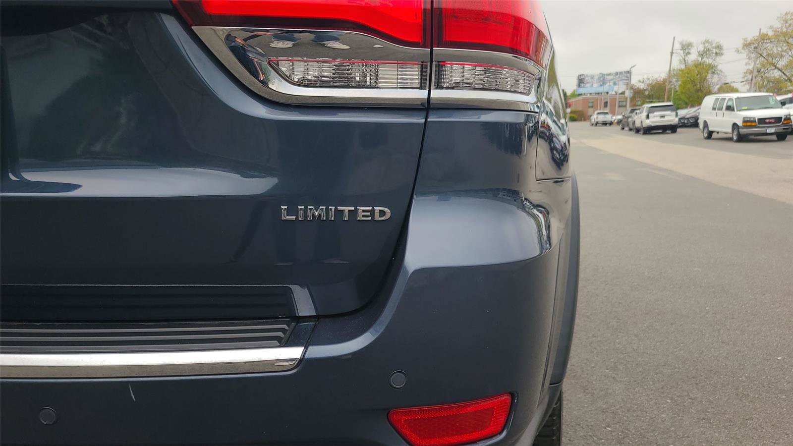 Used 2020 Jeep Grand Cherokee Limited w/ Luxury Group II AWD/4WD image 9