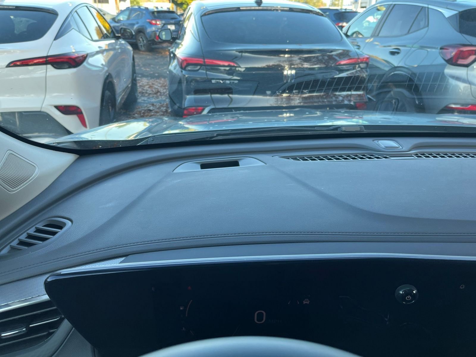 Used 2025 Buick Encore GX Preferred image 32