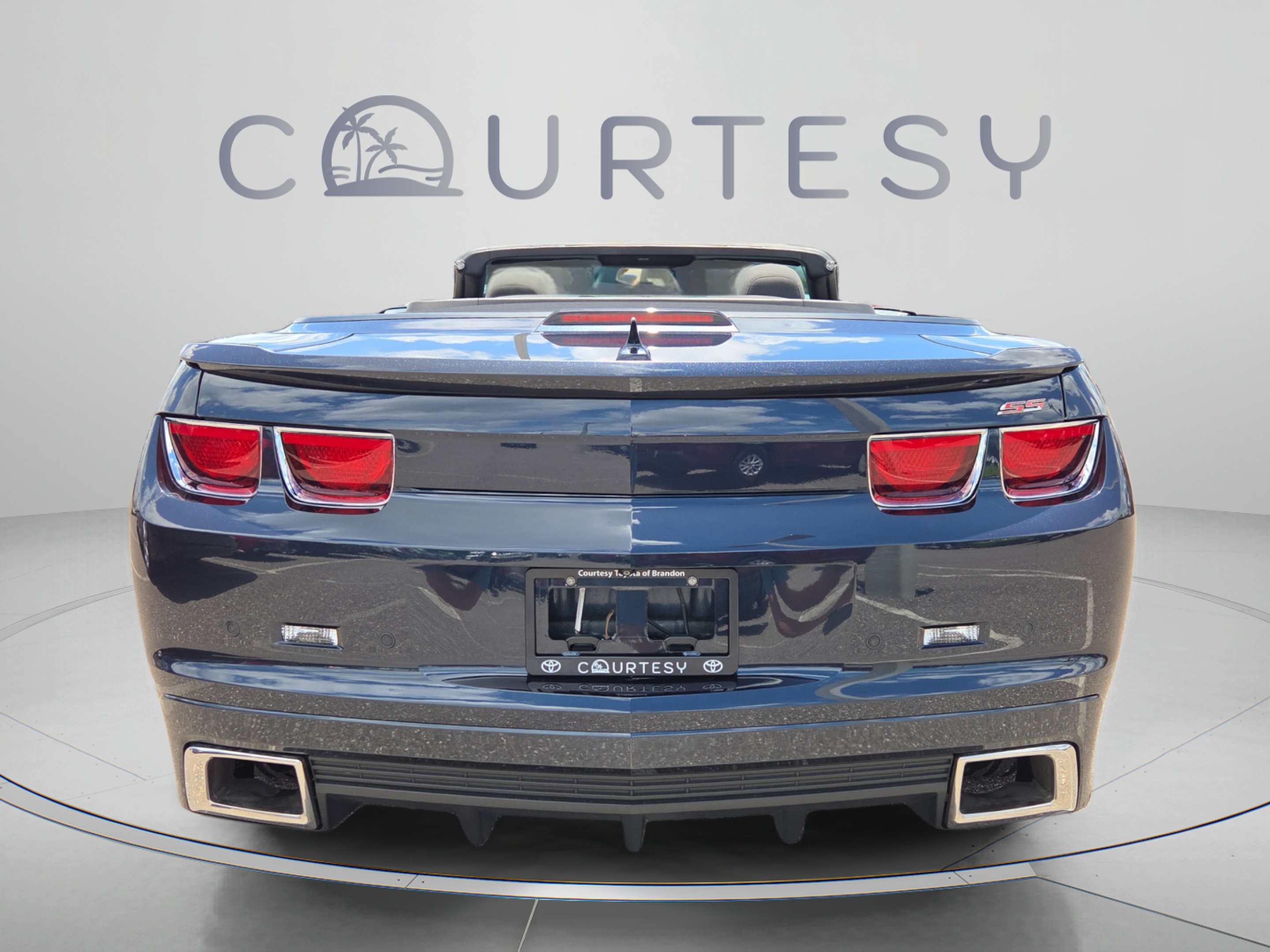 Used 2013 Chevrolet Camaro SS RWD image 4