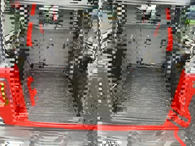 Used 2025 Jeep Wrangler Sport S image 7