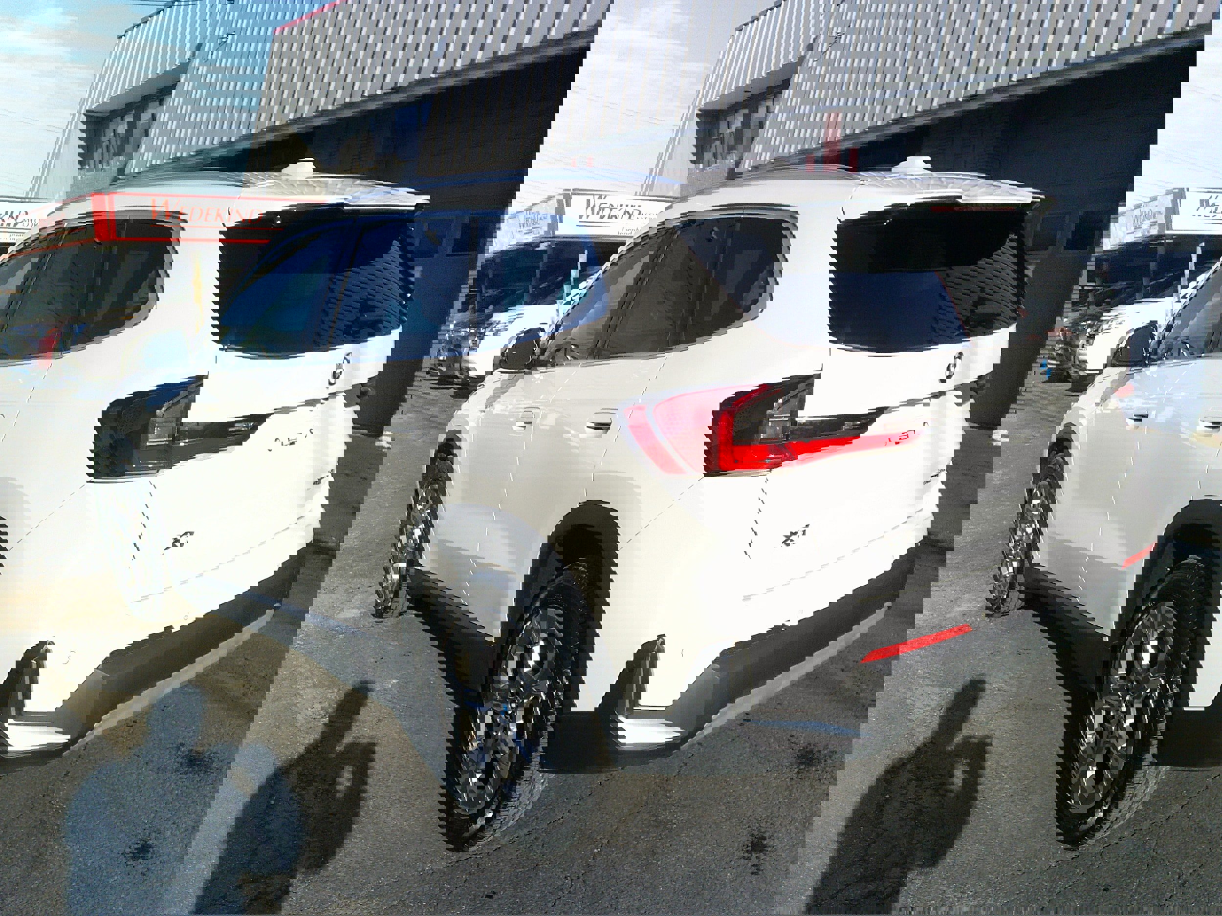 Used 2023 BMW X1 xDrive28i image 6