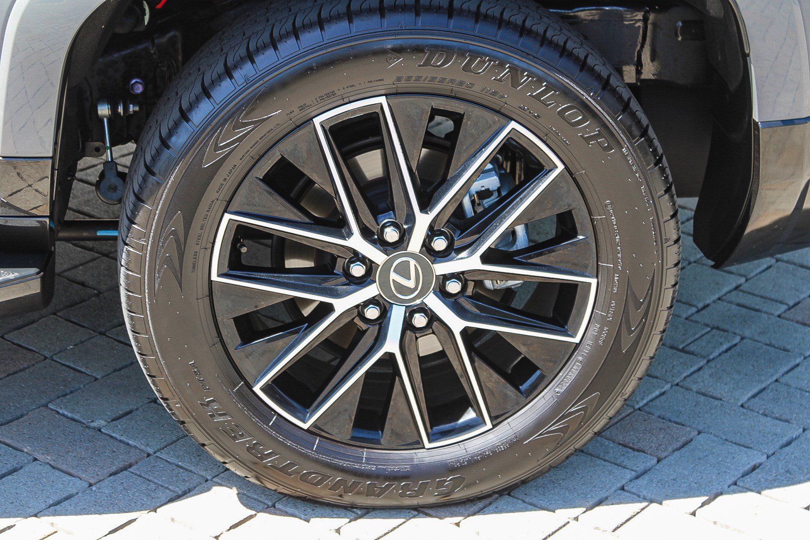 Used 2026 Lexus GX 550 w/ Accessory Package (2T) AWD/4WD image 12