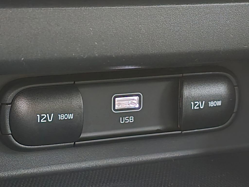 Used 2024 Kia Seltos LX image 8