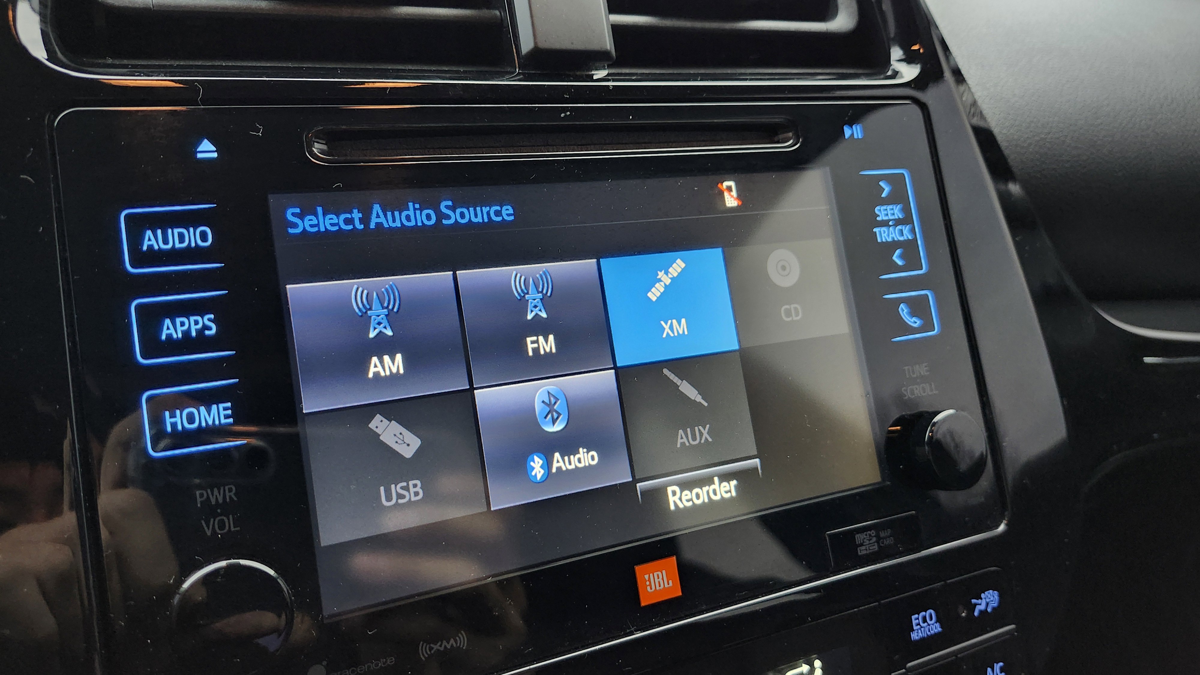 Used 2017 Toyota Prius Four image 8