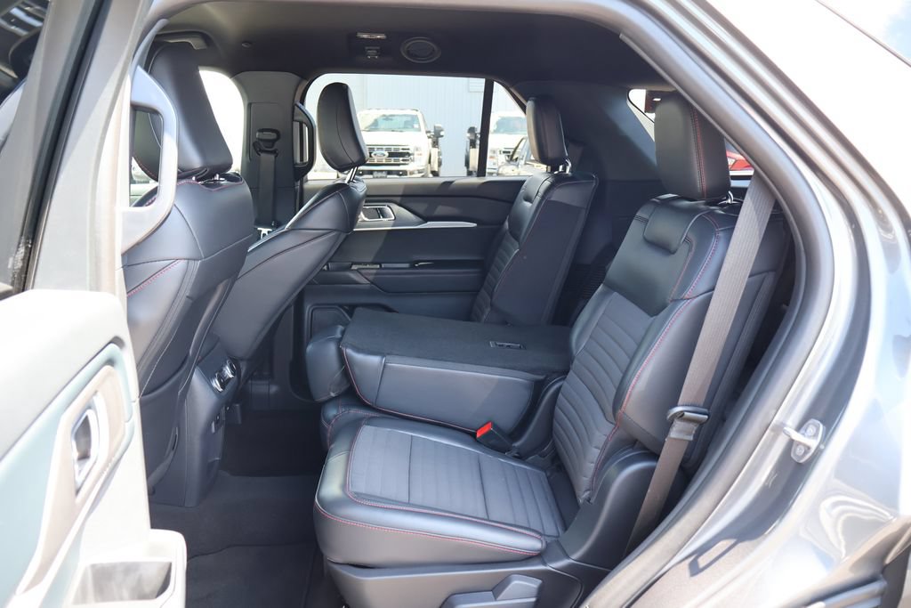 Used 2026 Ford Explorer ST-Line w/ ST-Line Street Pack AWD/4WD image 20