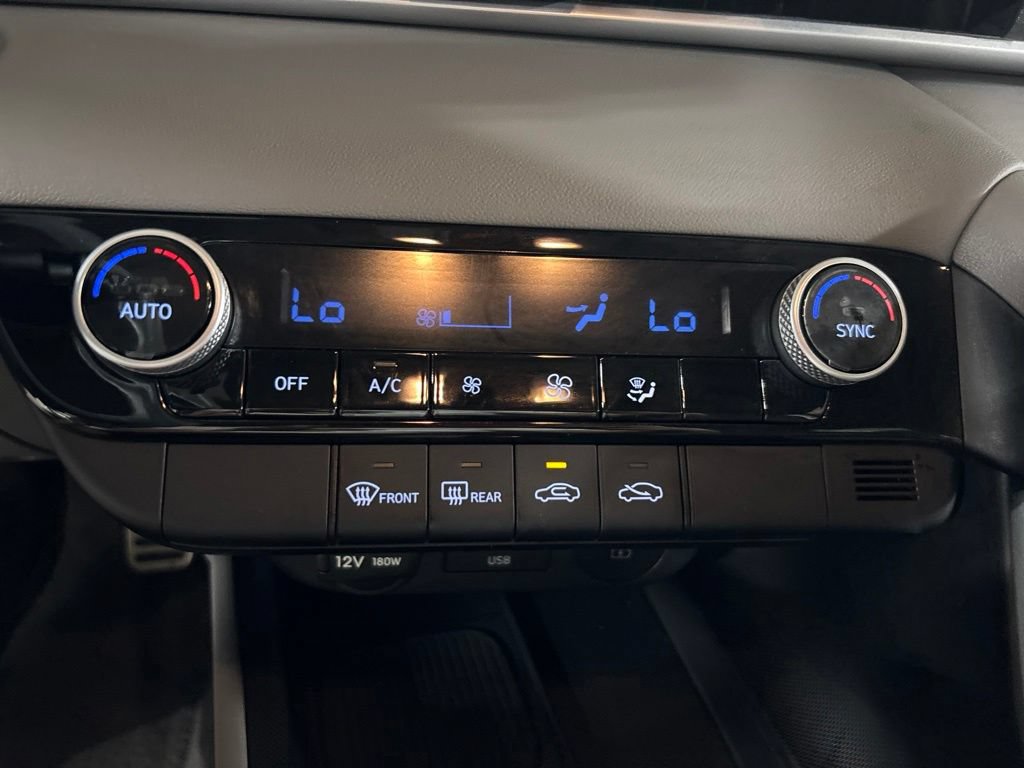Certified 2025 Hyundai Elantra Sport FWD image 20