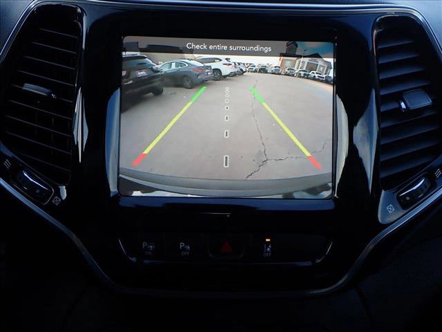 Used 2021 Jeep Cherokee Limited image 19