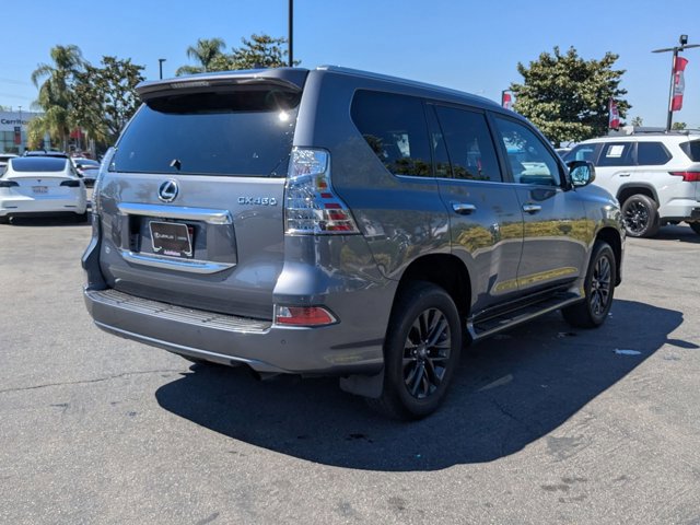 Used 2023 Lexus GX 460 Premium w/ Premium Package image 5
