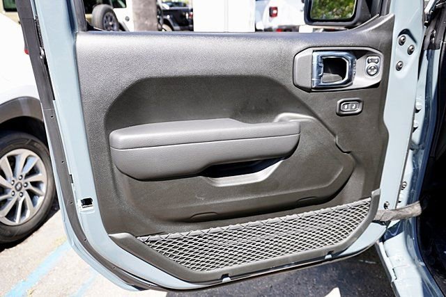 New 2025 Jeep Gladiator Sport S image 28